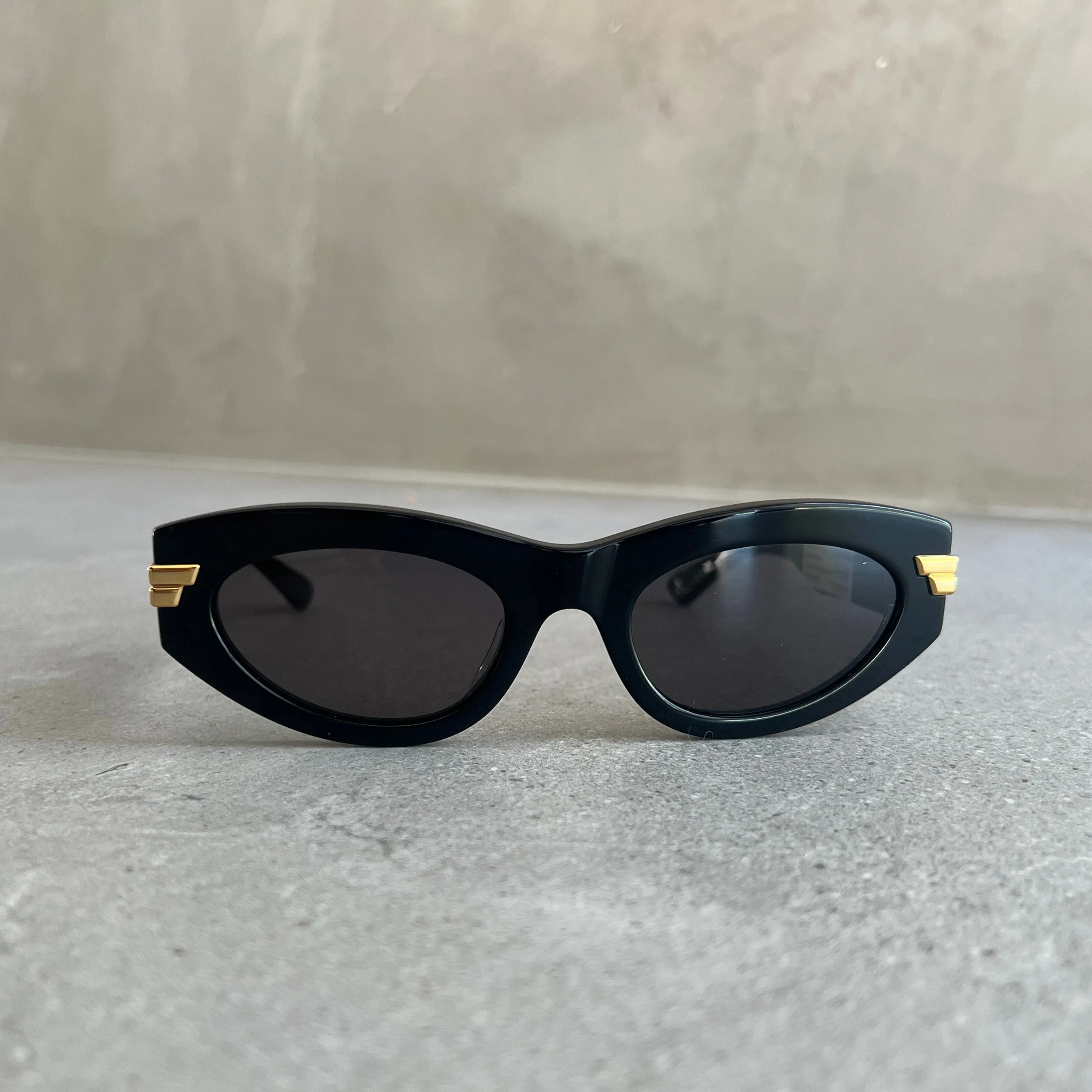 BV 1189S Sunglasses, Black (G)