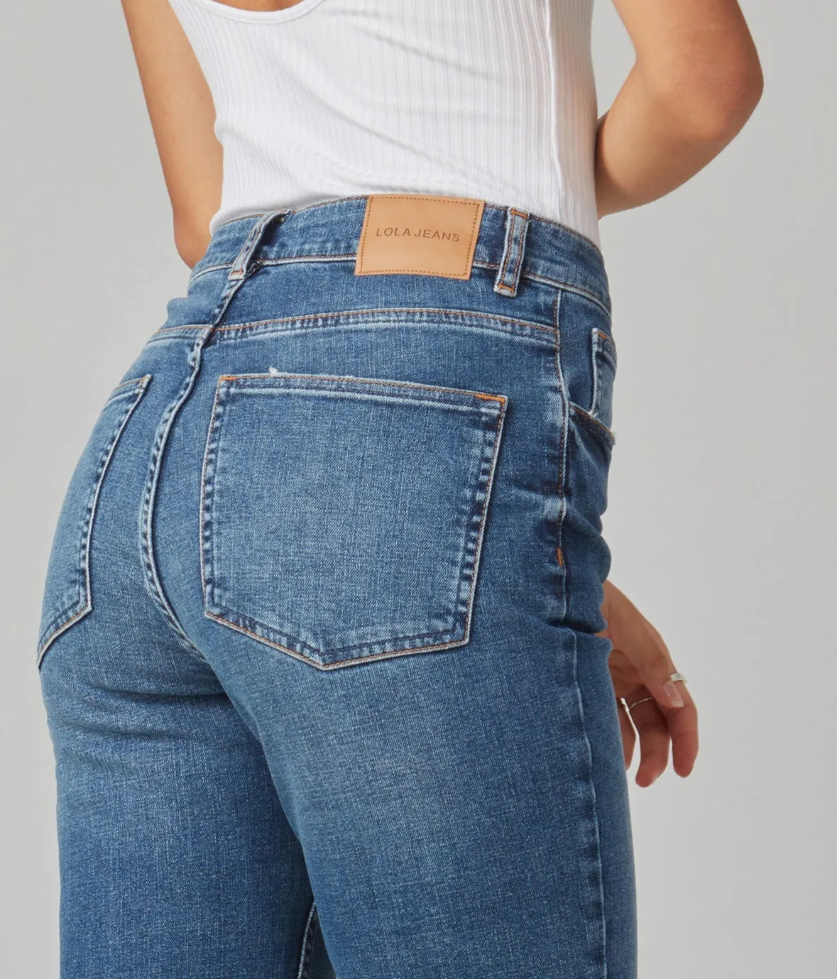 DENVER-DIS High Rise Straight Jeans