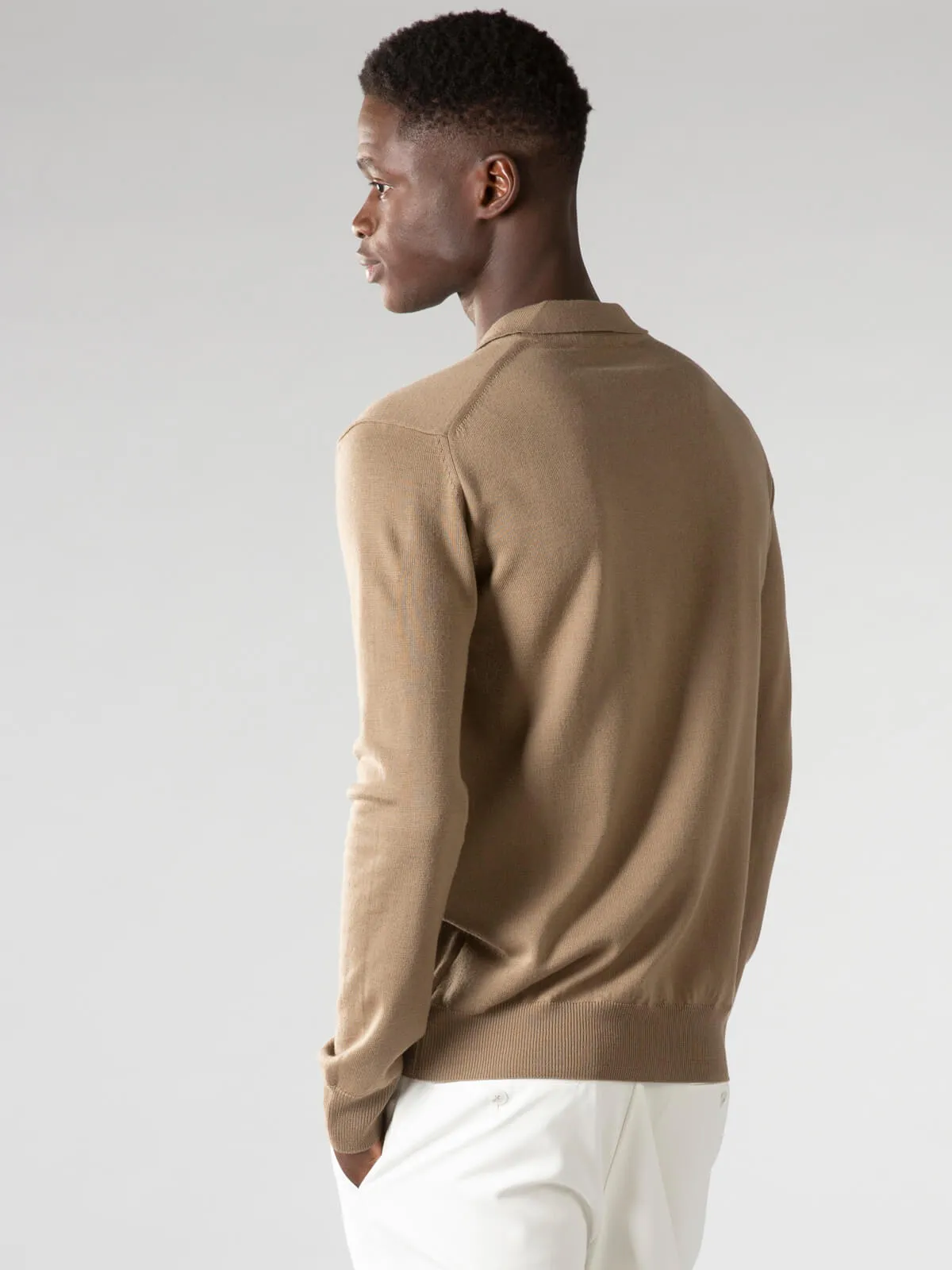 Extrafine Merino Buttonless Polo Taupe