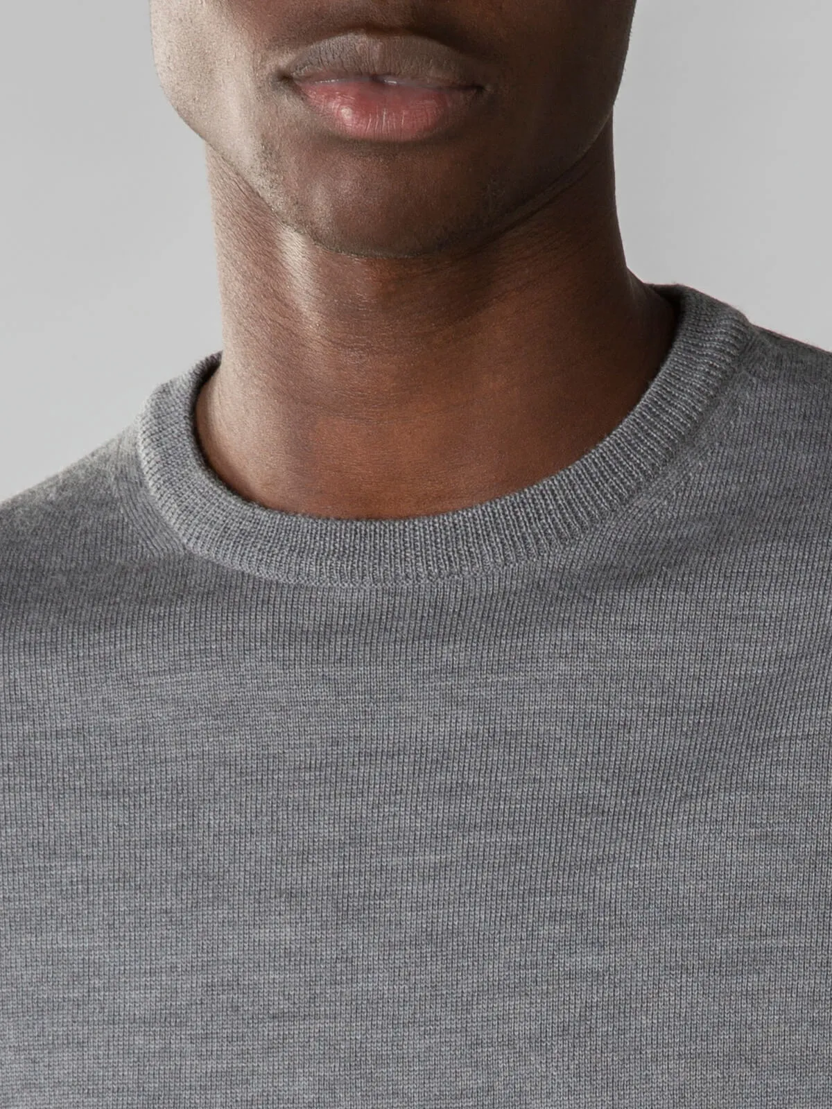 Extrafine Merino Crew Neck Sweater Dark Grey