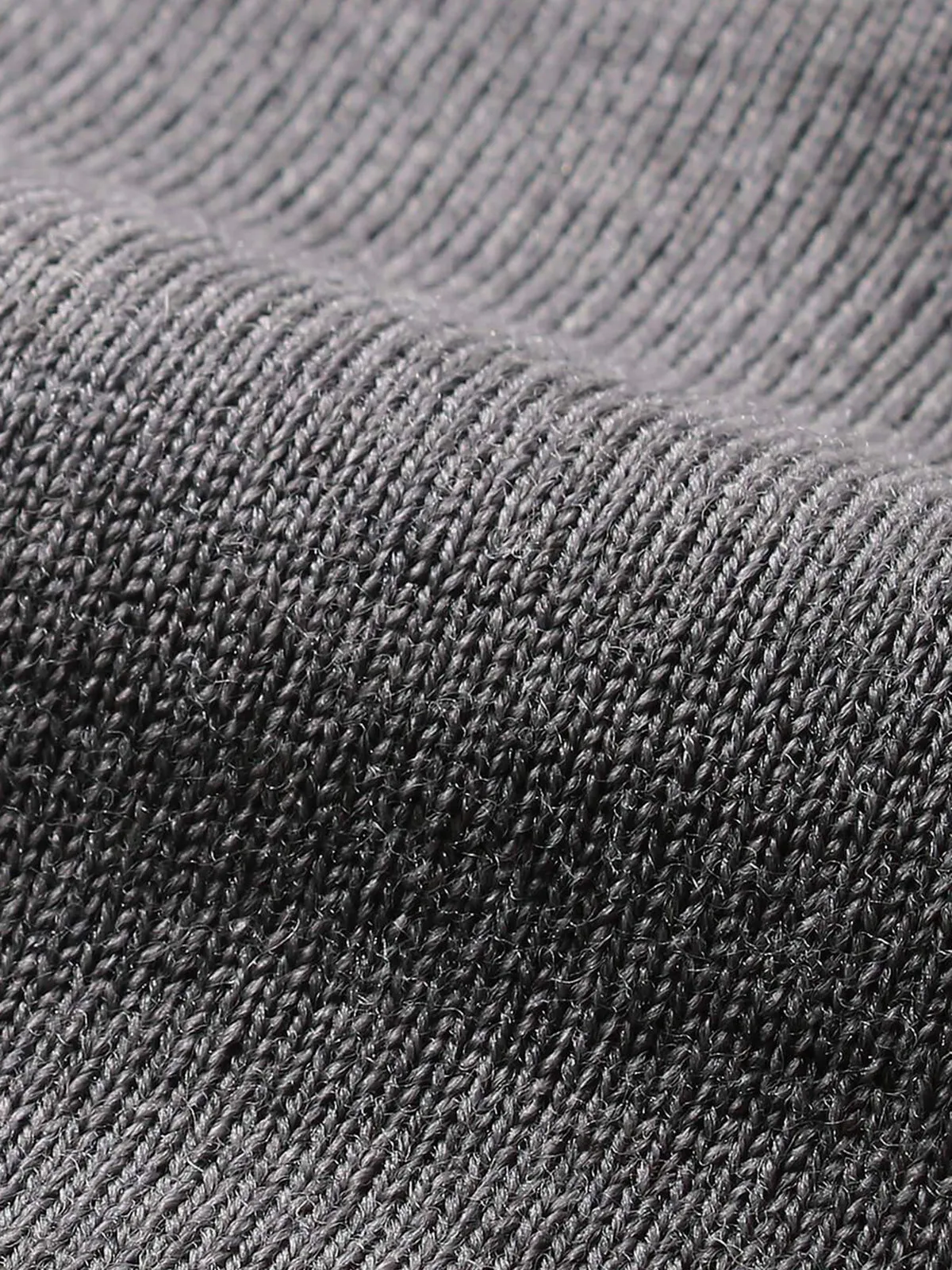 Extrafine Merino V-Neck Dark Grey