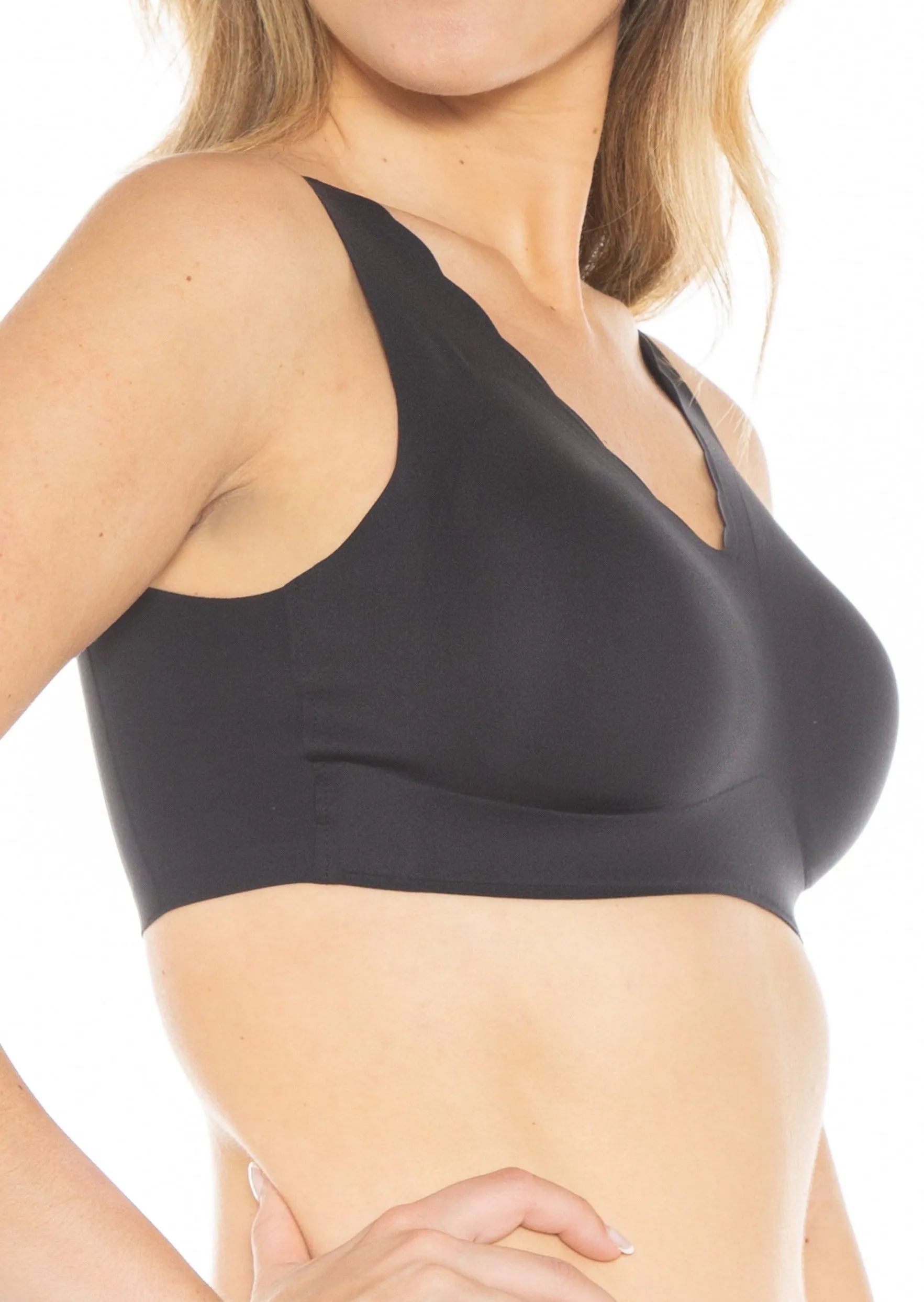 Invisible Edge Bra w/ Scallop Neckline