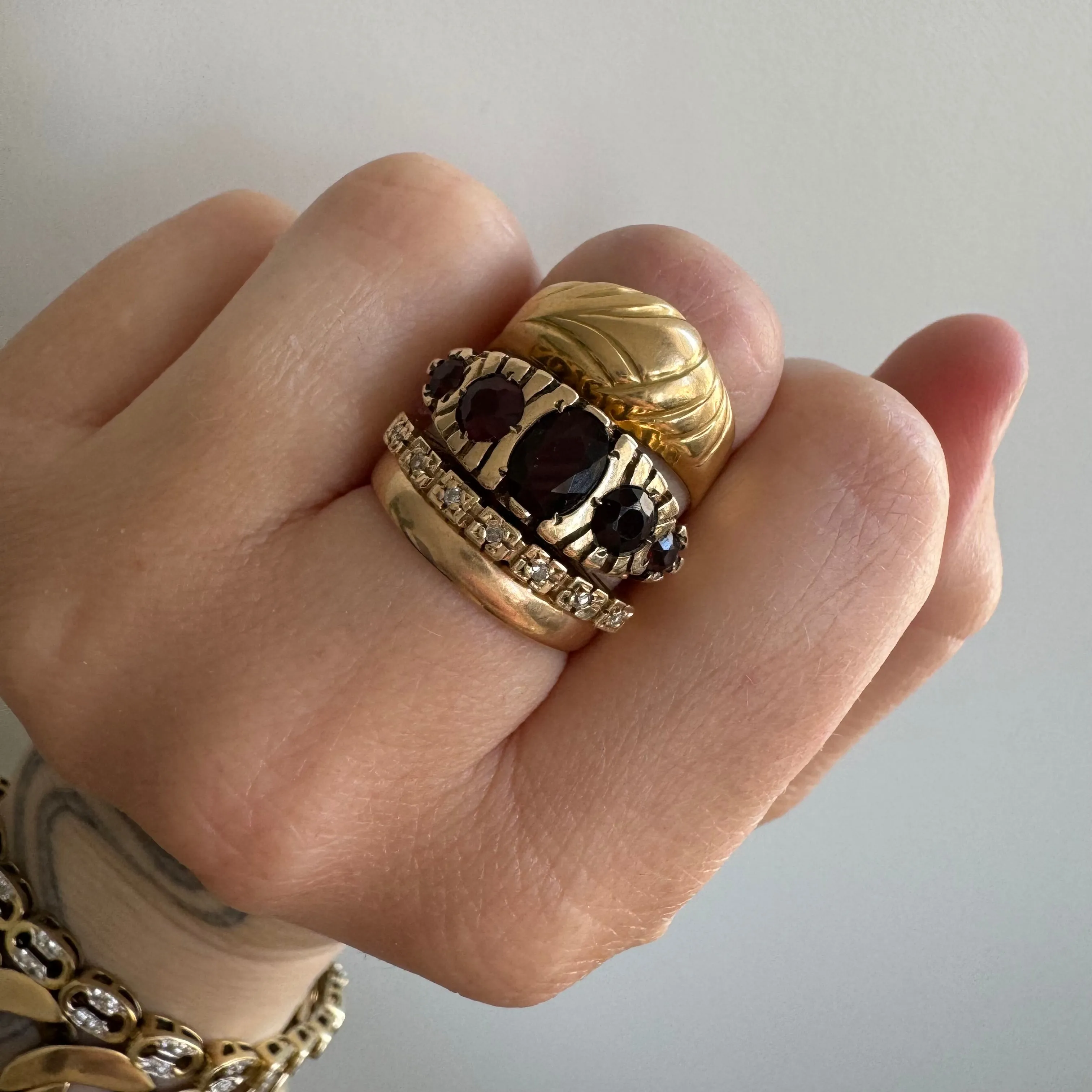 P R E - L O V E D // wearable croissant / 18k yellow gold hollow dome ring / size 7