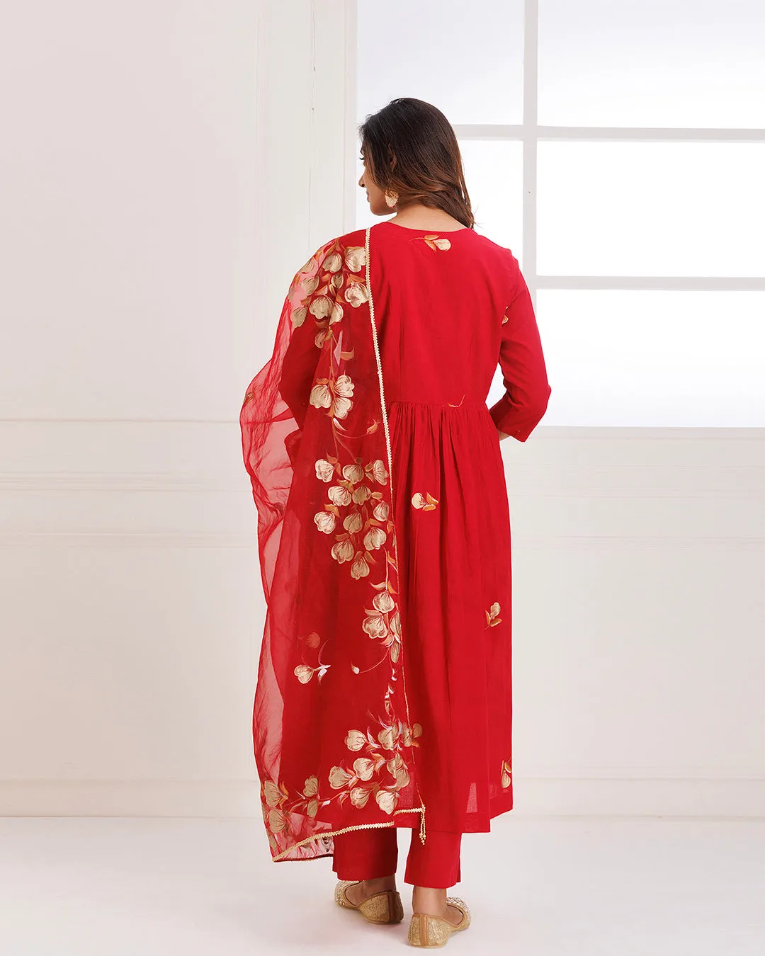 Rangreza Red HandPainted Gathered Suit Set - Set of 3