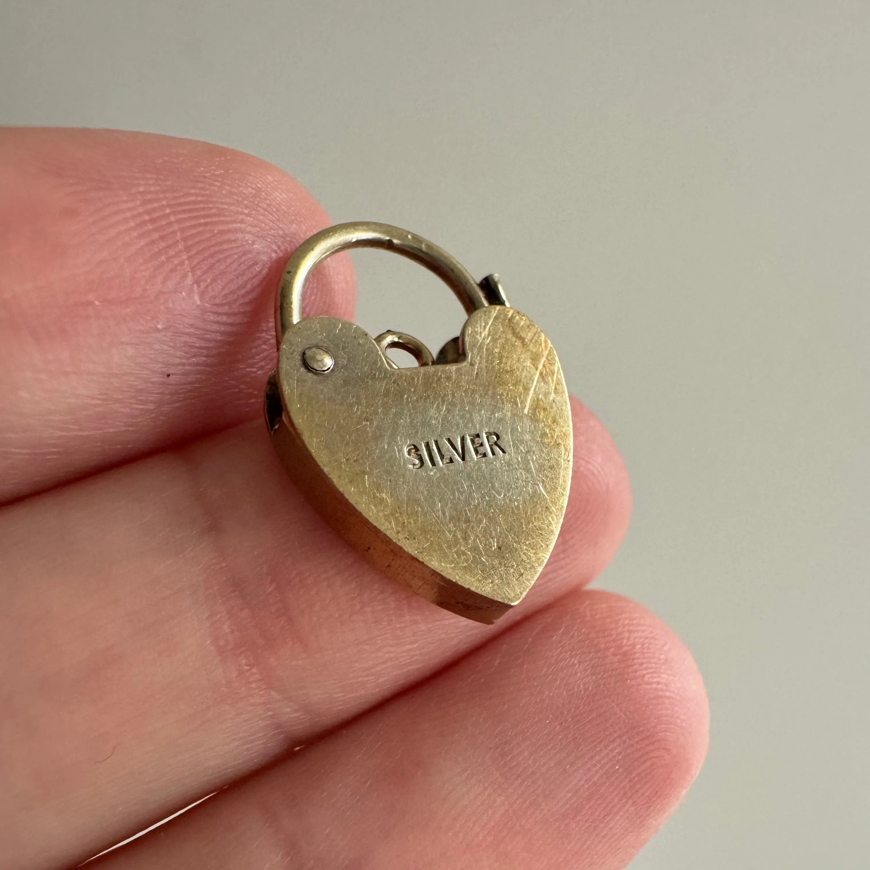 V I N T A G E // functional love / sterling silver heart padlock / a charm or clasp / 16-19mm